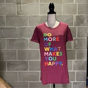 Women’s t-shirt with expression on front.